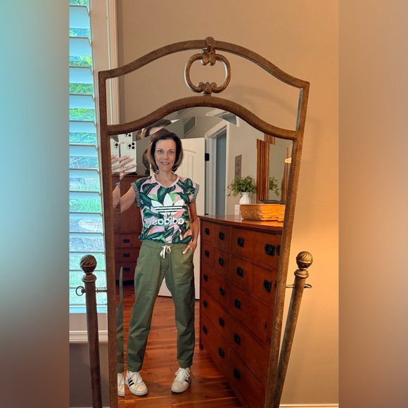 Lojoshopper - Join my Live Show! See you soon,
Lori!! - Picture 8 of 11